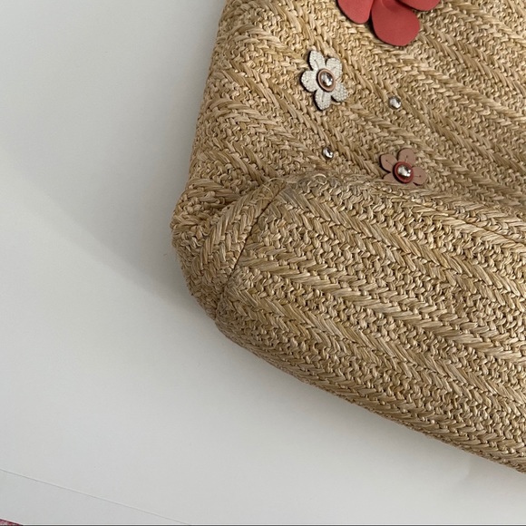 COACH purse - Picture 4 of 8